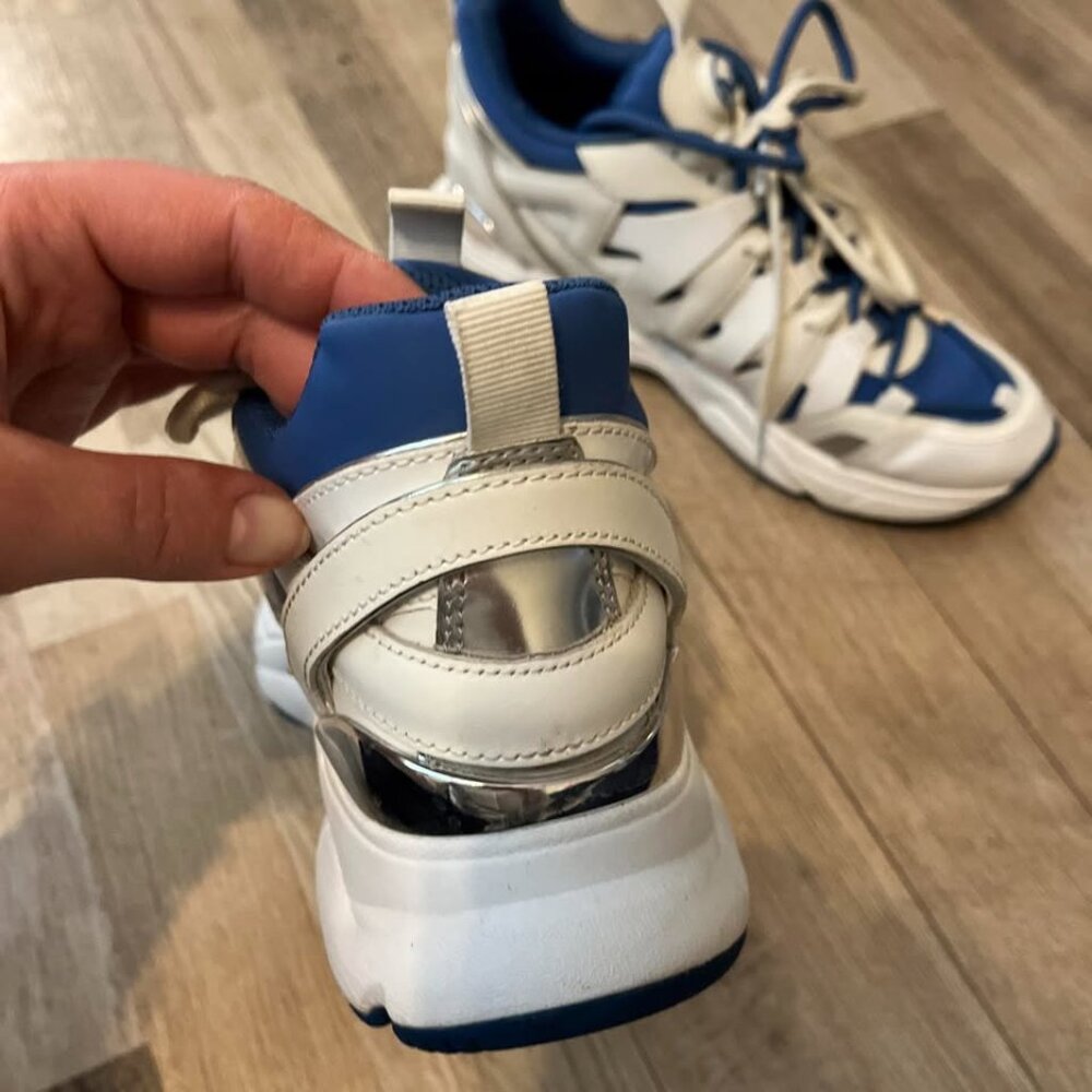 Michael Kors sneakers like new, Blue White Silver